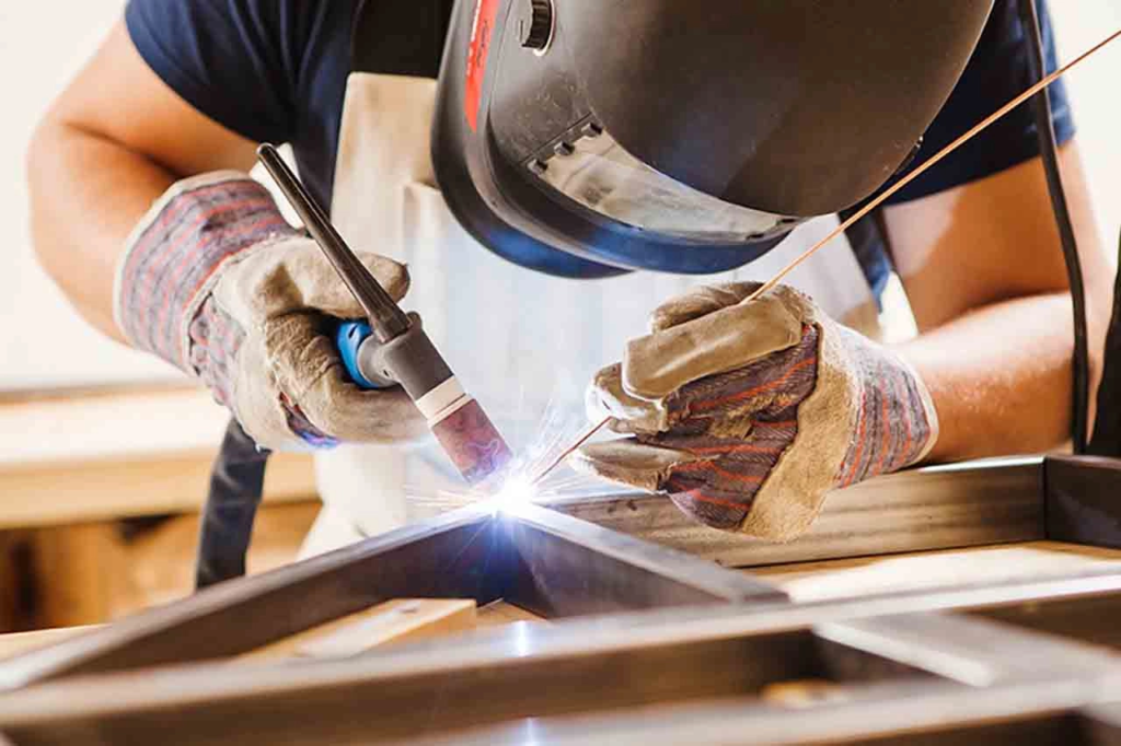 The difference between soldering and welding